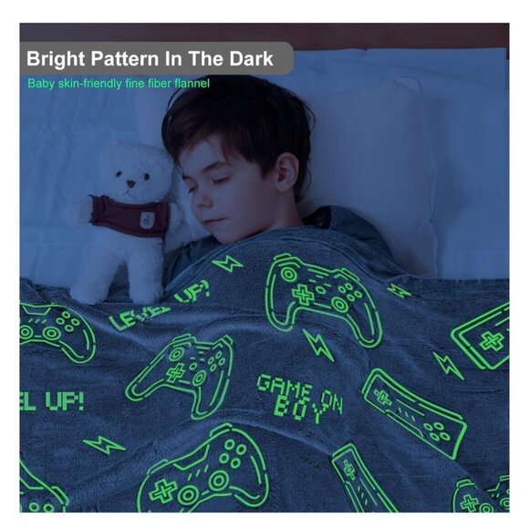 Glow In The Dark Flannel Blanket With Game Controller Design Throw 50" x 60" - Picture 3 of 6
